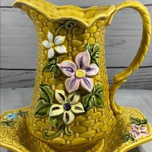 Pitcher/Bowl Set Basket Weave 3D Floral